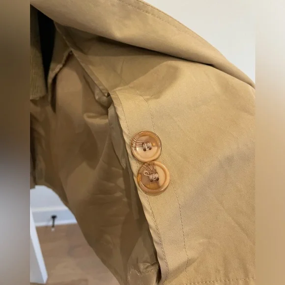 Vintage Misty Harbor Tan Trench Coat with removable lining - 8P - Picture 7 of 11